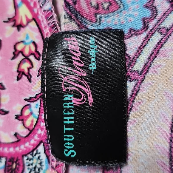 3 for $20 🌸 Southern Divas Boutique Pink Paisley High Low Tunic Tank Medium - Picture 7 of 7